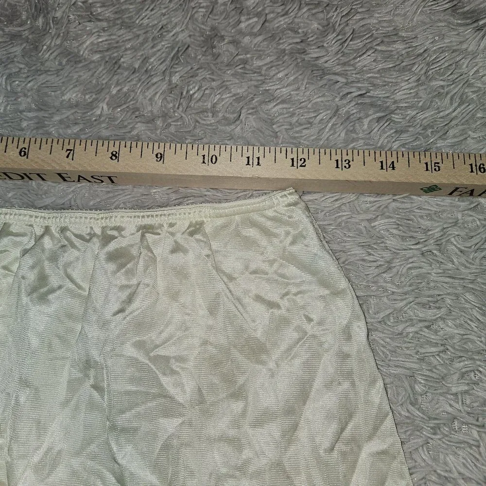 Warners Vintage Nylon Cream Lace Half Slip Size Large Mini 17